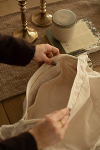 Sac croissant en corduroy | Bandoulière ajustable