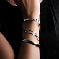 INESE Silver (White Gold): Snake-Skin Textured 2-Layer Bracelet