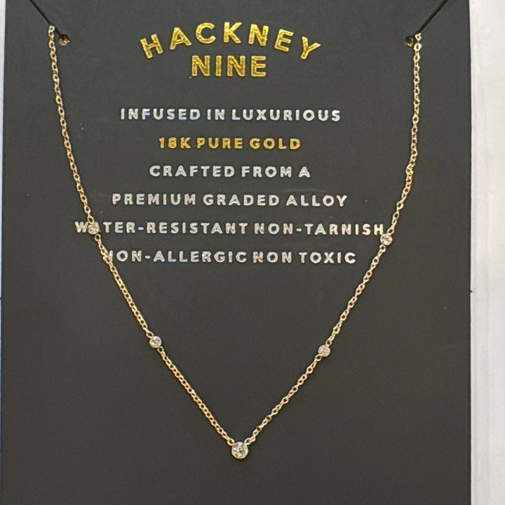 MALIKA Gold: Mini Zirconia Constellation Necklace with Center Stone on Dainty Chain